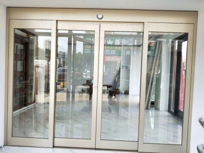 感應(yīng)門安裝廠家圖3