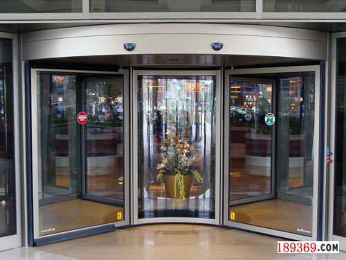 四翼電動(dòng)旋轉(zhuǎn)門