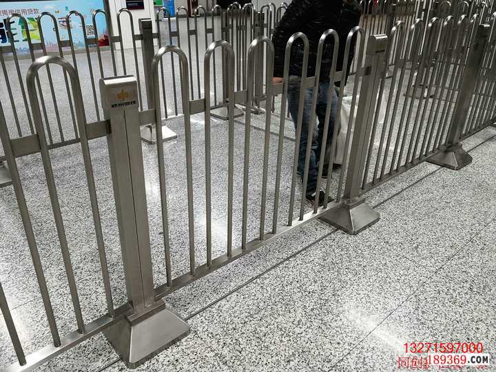 不銹鋼弧形護欄