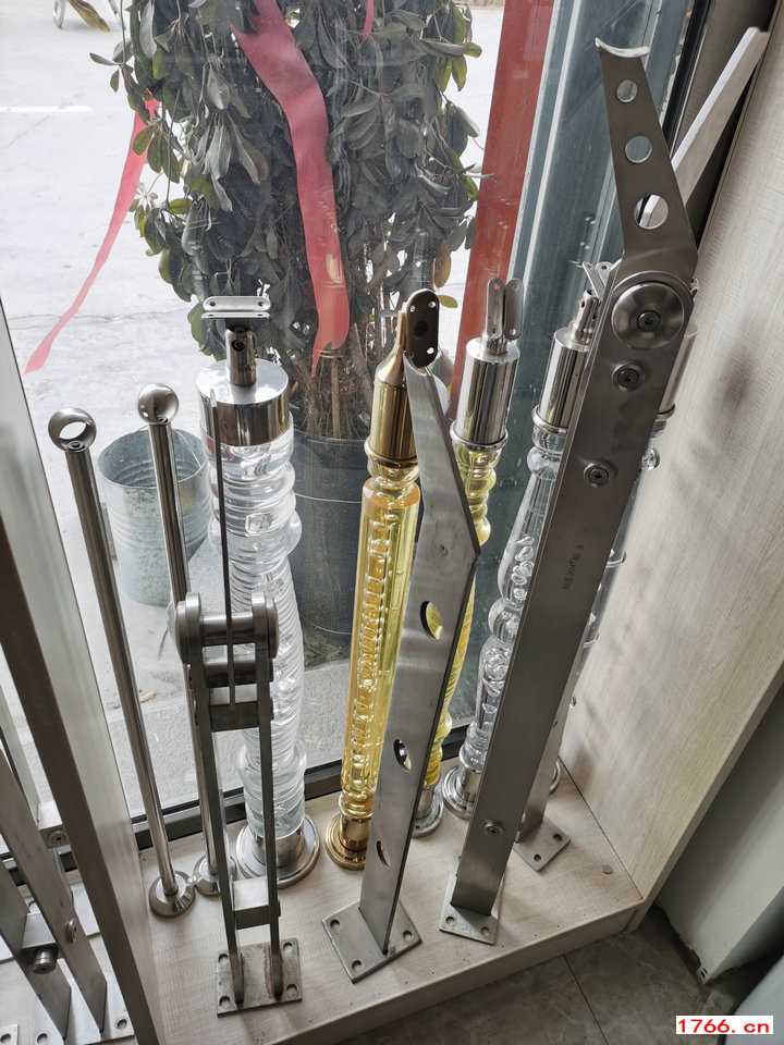 不銹鋼樓梯立柱