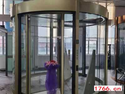 鄭州三翼旋轉門樣品升級,河南旋轉門圖2