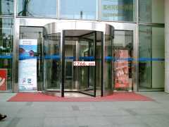 鄭州旋轉(zhuǎn)門安裝