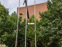 鄭州電動旗桿維修哪家更專業(yè)