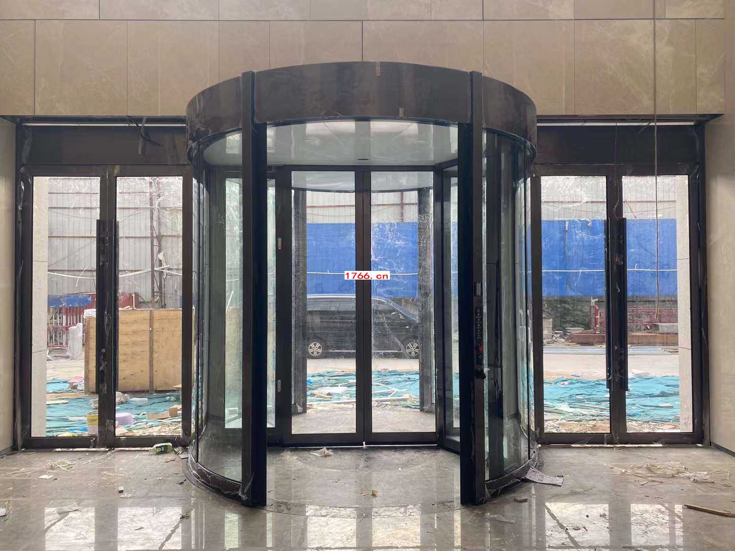 電動(dòng)旋轉(zhuǎn)門