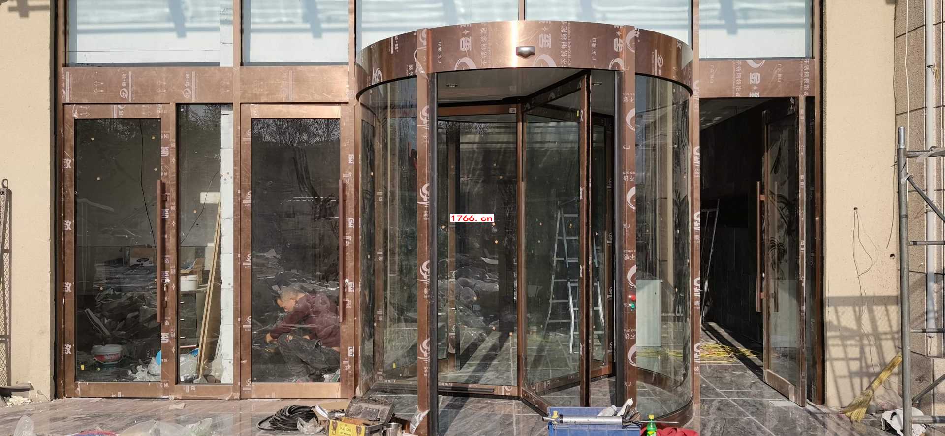 旋轉(zhuǎn)門 旋轉(zhuǎn)門