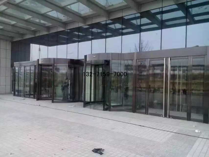 鄭州旋轉(zhuǎn)門安裝廠家 鄭州旋轉(zhuǎn)門安裝廠家