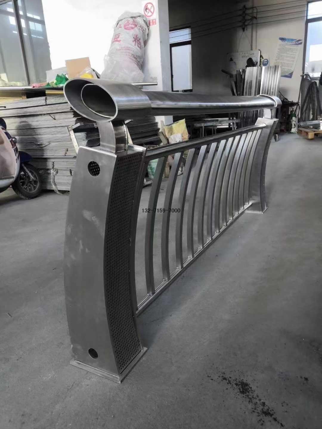 鄭州不銹鋼橋梁護欄廠家