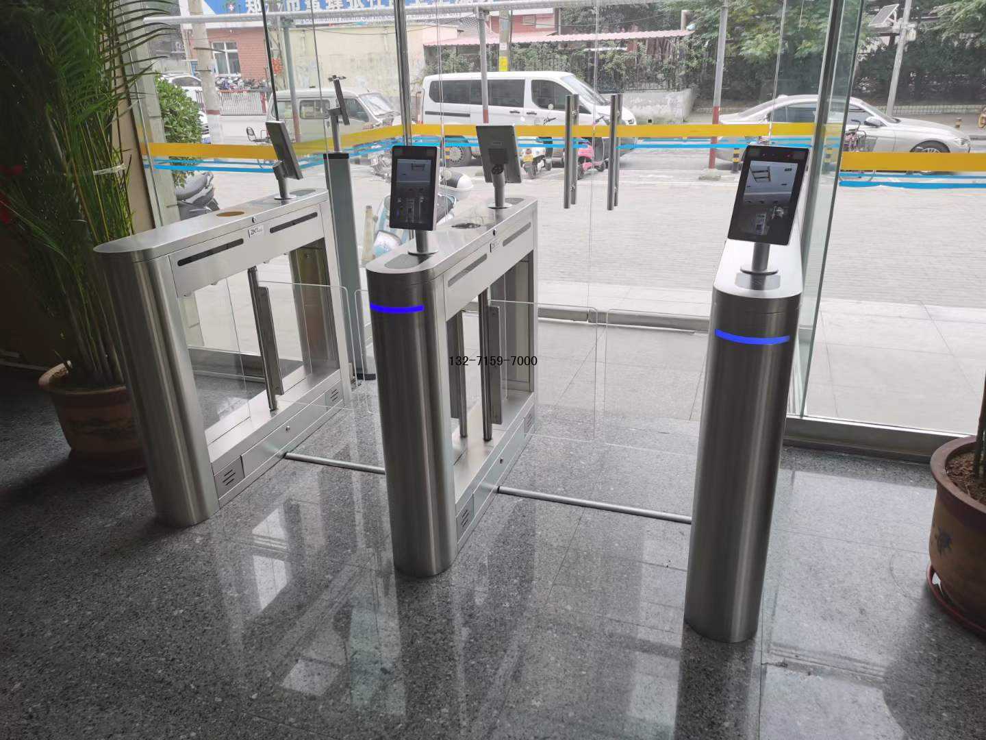 人行通道閘安裝