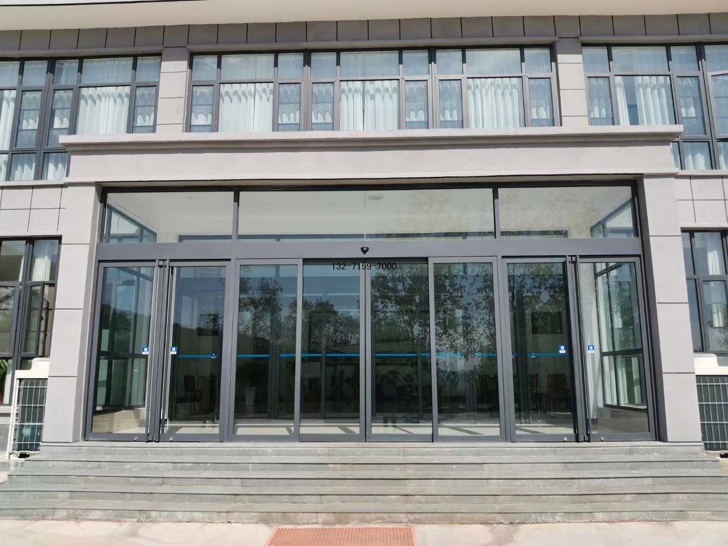 鄭州多瑪鋁型材自動感應門