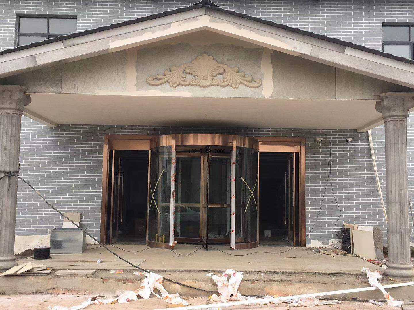 玫瑰金三翼旋轉(zhuǎn)門(mén)