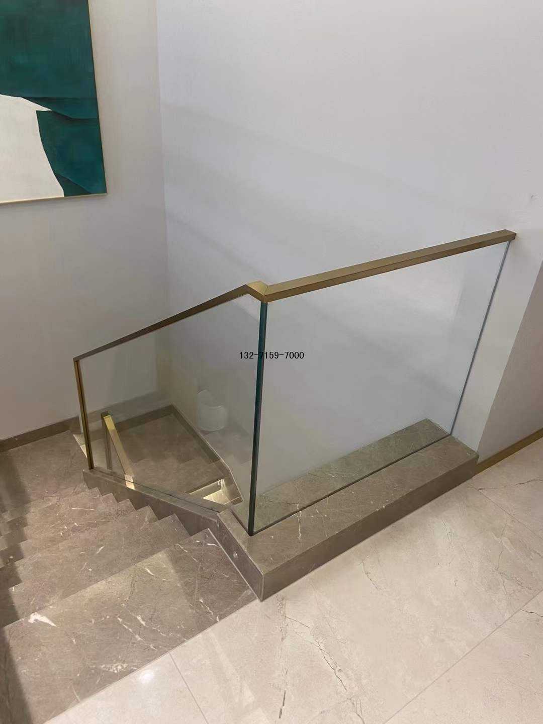 玻璃護(hù)欄 玻璃護(hù)欄