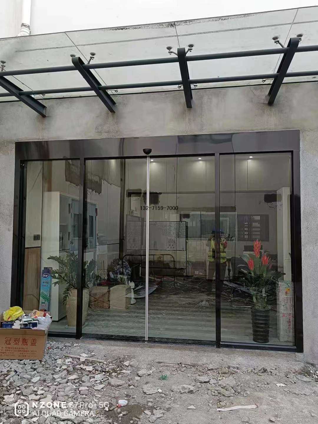 鄭州黑鈦金自動感應(yīng)門