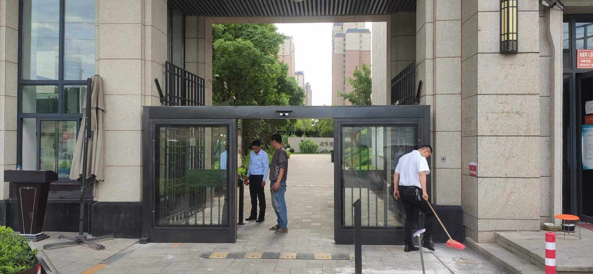 小區(qū)物業(yè)電動(dòng)門安裝