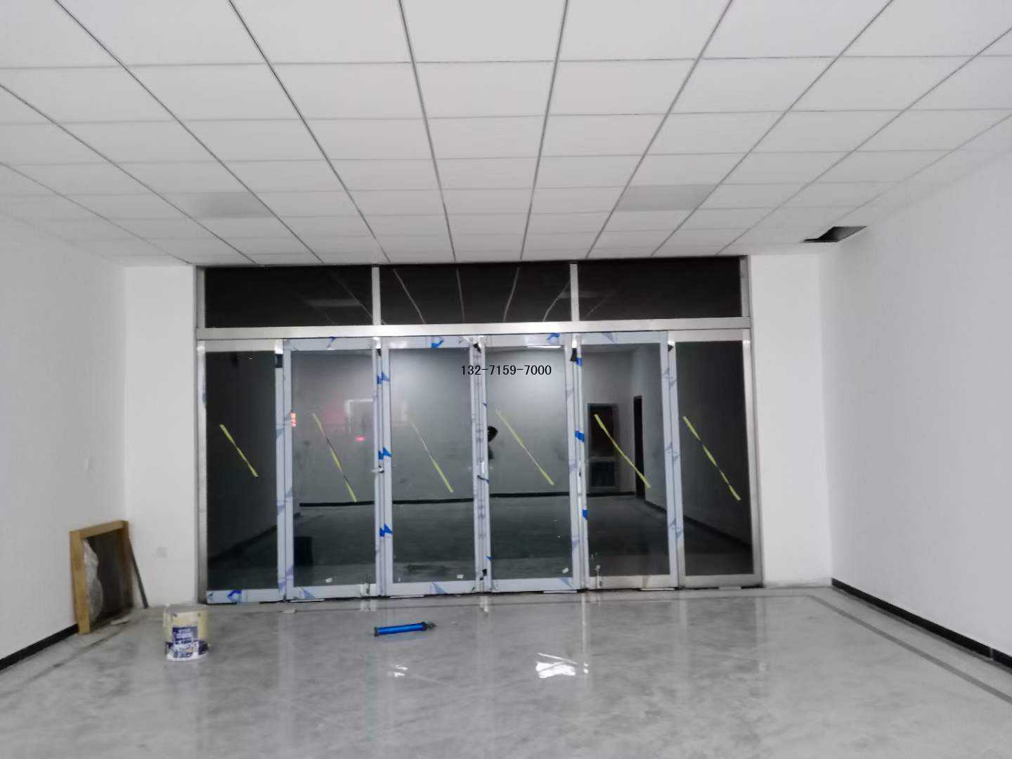 不銹鋼地彈簧門