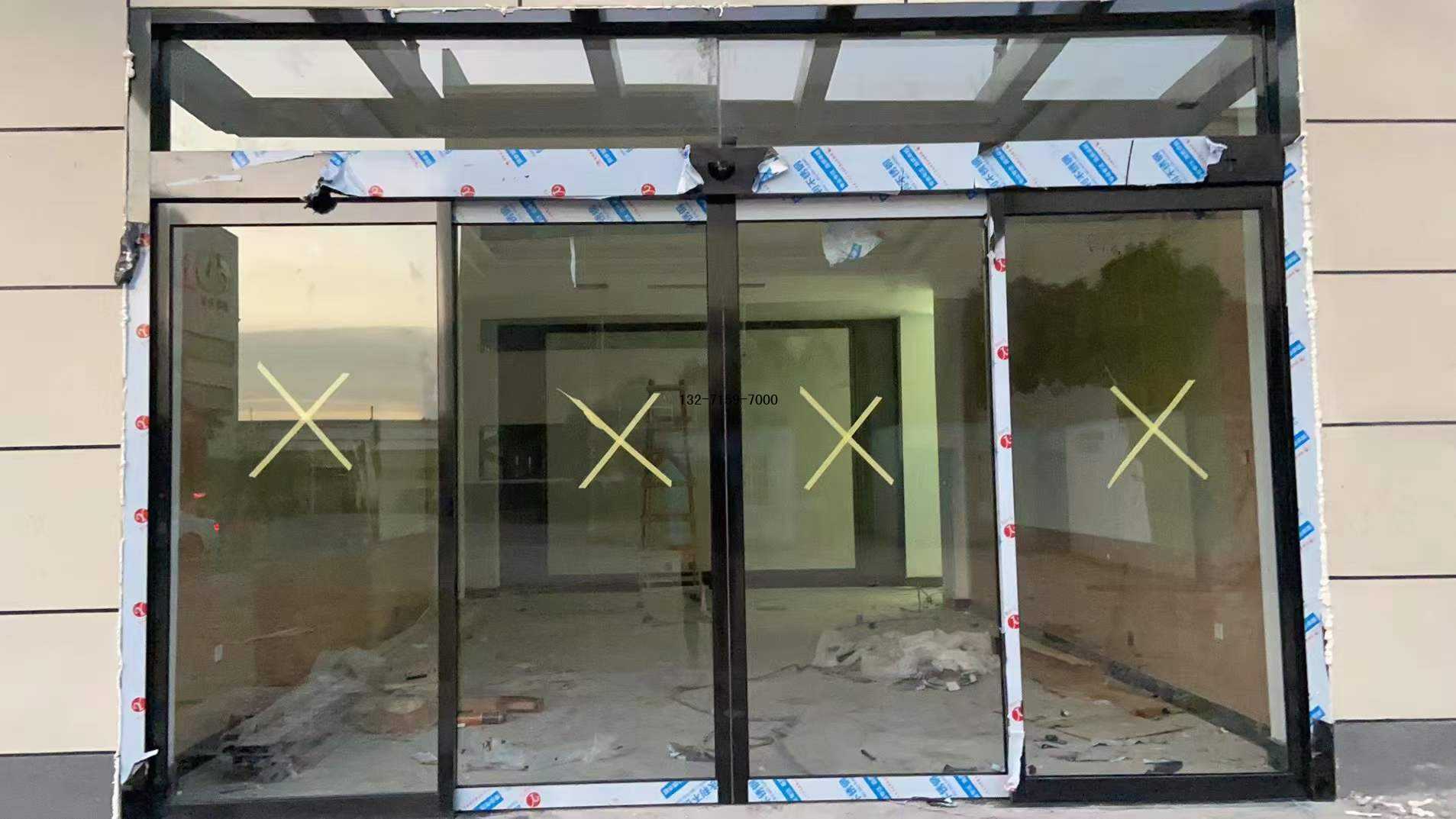 黑拉絲不銹鋼自動感應門