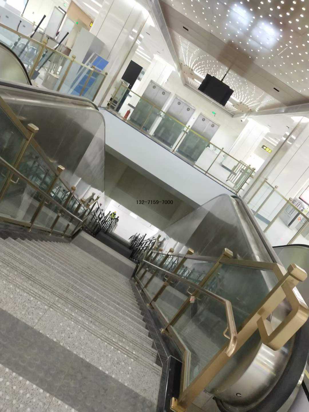 地鐵站護(hù)欄