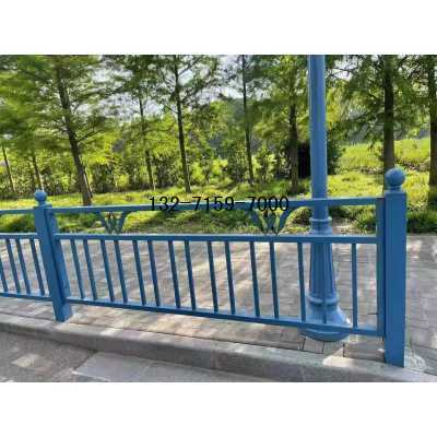 鄭州市政護(hù)欄圖1