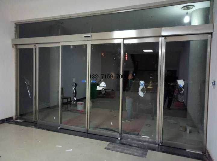 不銹鋼自動(dòng)感應(yīng)門