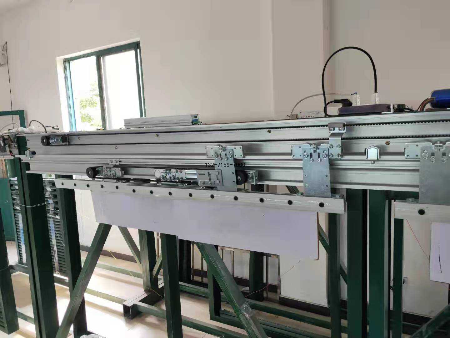 鋼化玻璃重疊電動(dòng)門