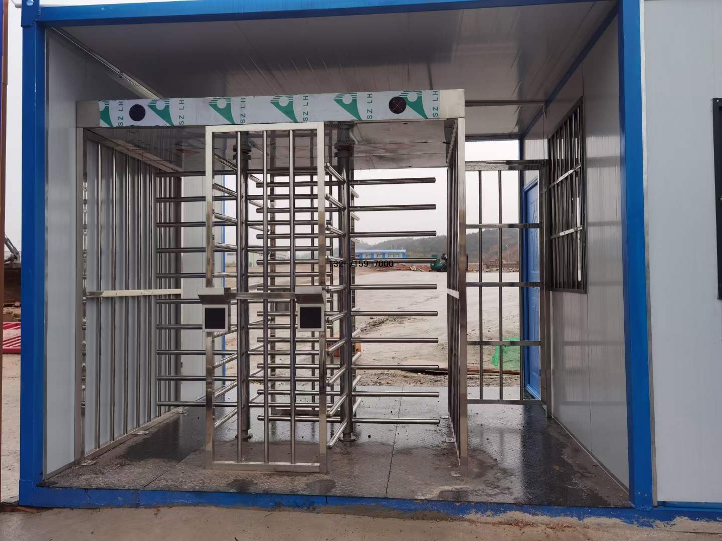 晉城不銹鋼轉(zhuǎn)門生產(chǎn)廠家