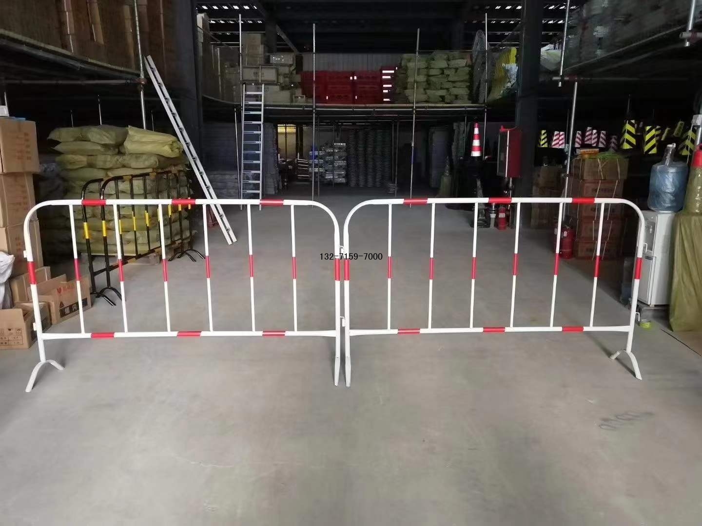 現(xiàn)貨鐵馬護(hù)欄