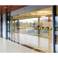 無(wú)框平移門(mén)