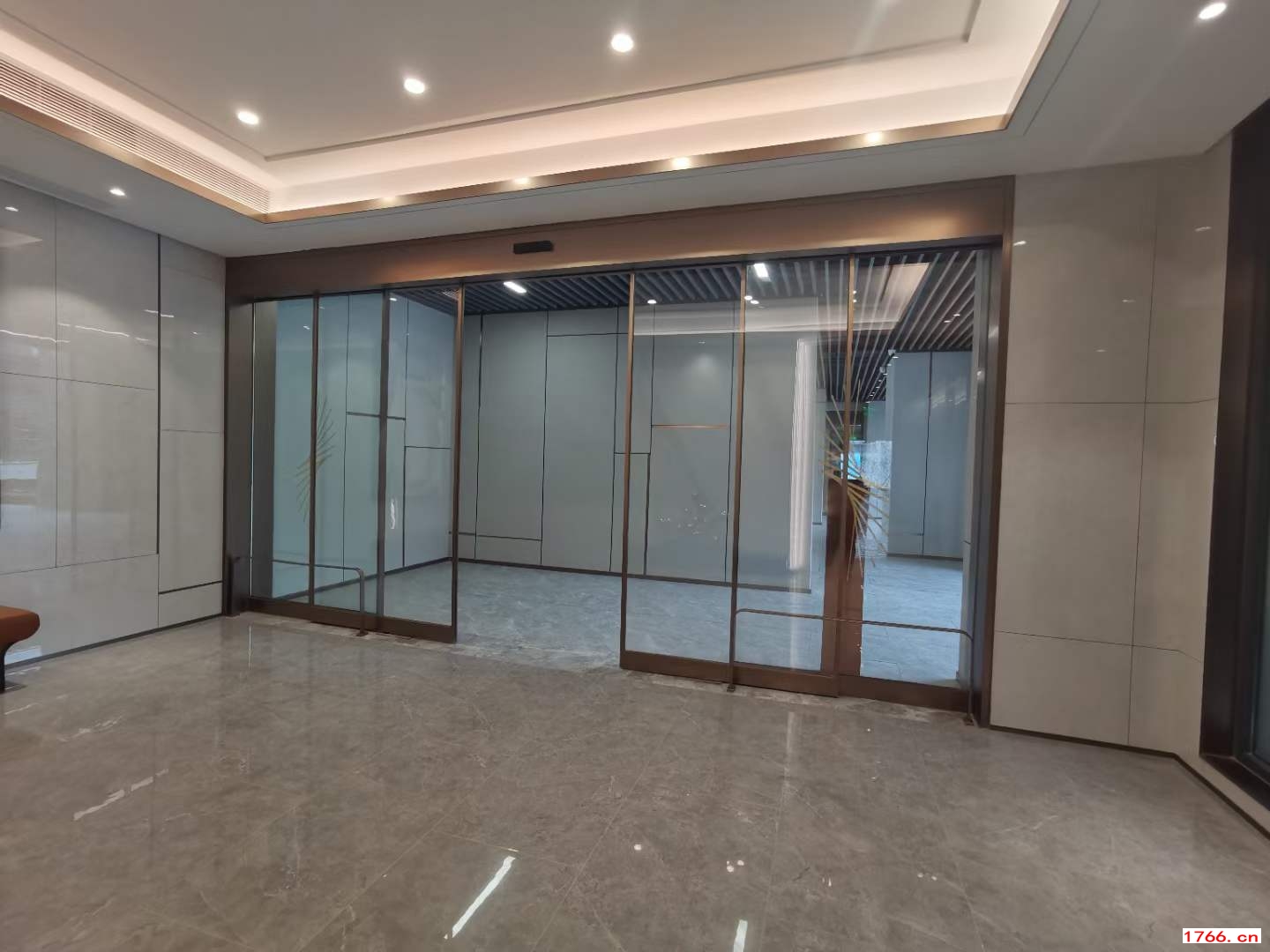 自動感應(yīng)門