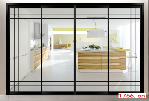 ?zhn)门h许多优点