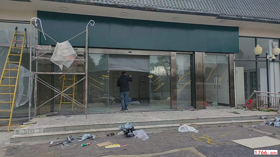 鋼化玻璃門 鋼化玻璃門