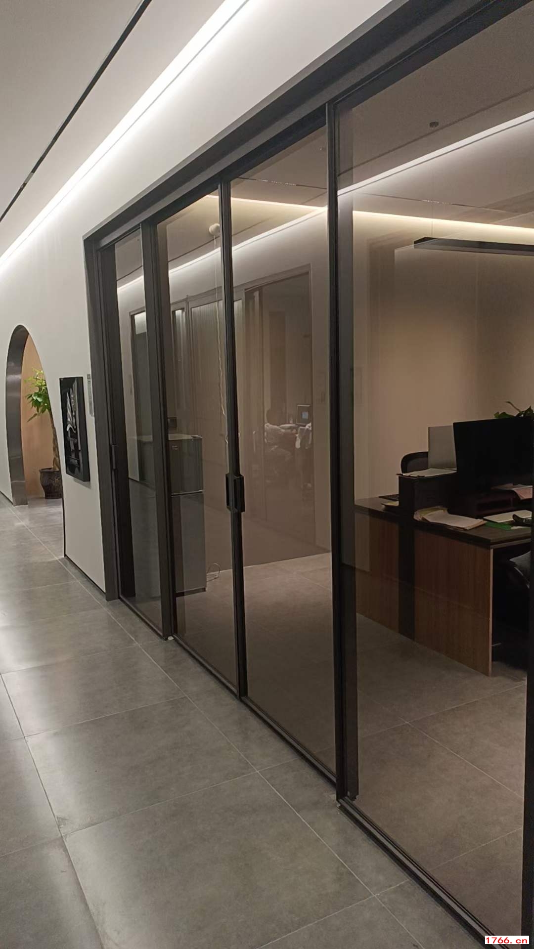 磁懸浮辦公室自動門_磁懸浮智能門