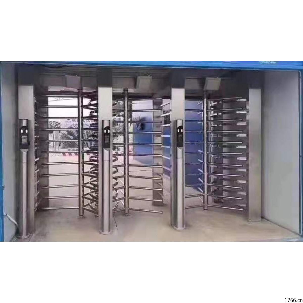 工地不銹鋼轉(zhuǎn)閘門，鄭州同創(chuàng)轉(zhuǎn)閘門生產(chǎn)廠家，工地不銹鋼轉(zhuǎn)閘門圖3