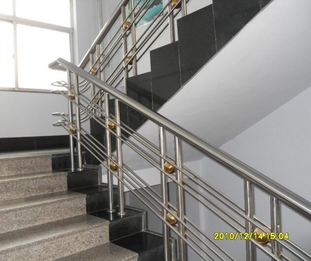 不銹鋼樓梯護(hù)欄
