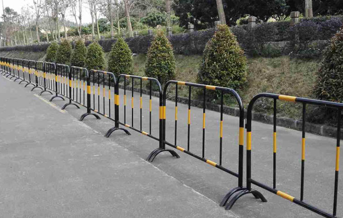 鄭州鐵馬護(hù)欄現(xiàn)貨